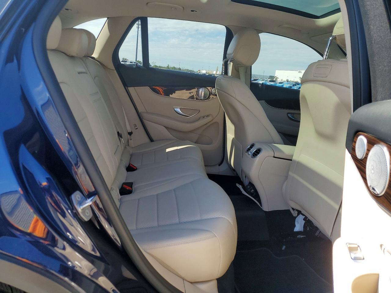 2018 Mercedes-Benz Glc 300 4Matic - zdjęcie 11