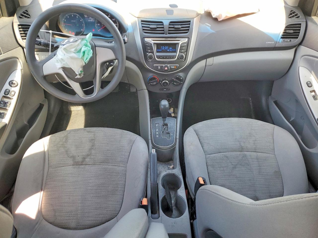 2016 Hyundai Accent Se - zdjęcie 8