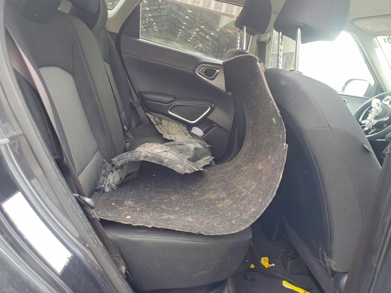 2022 Kia Soul Lx - zdjęcie 10