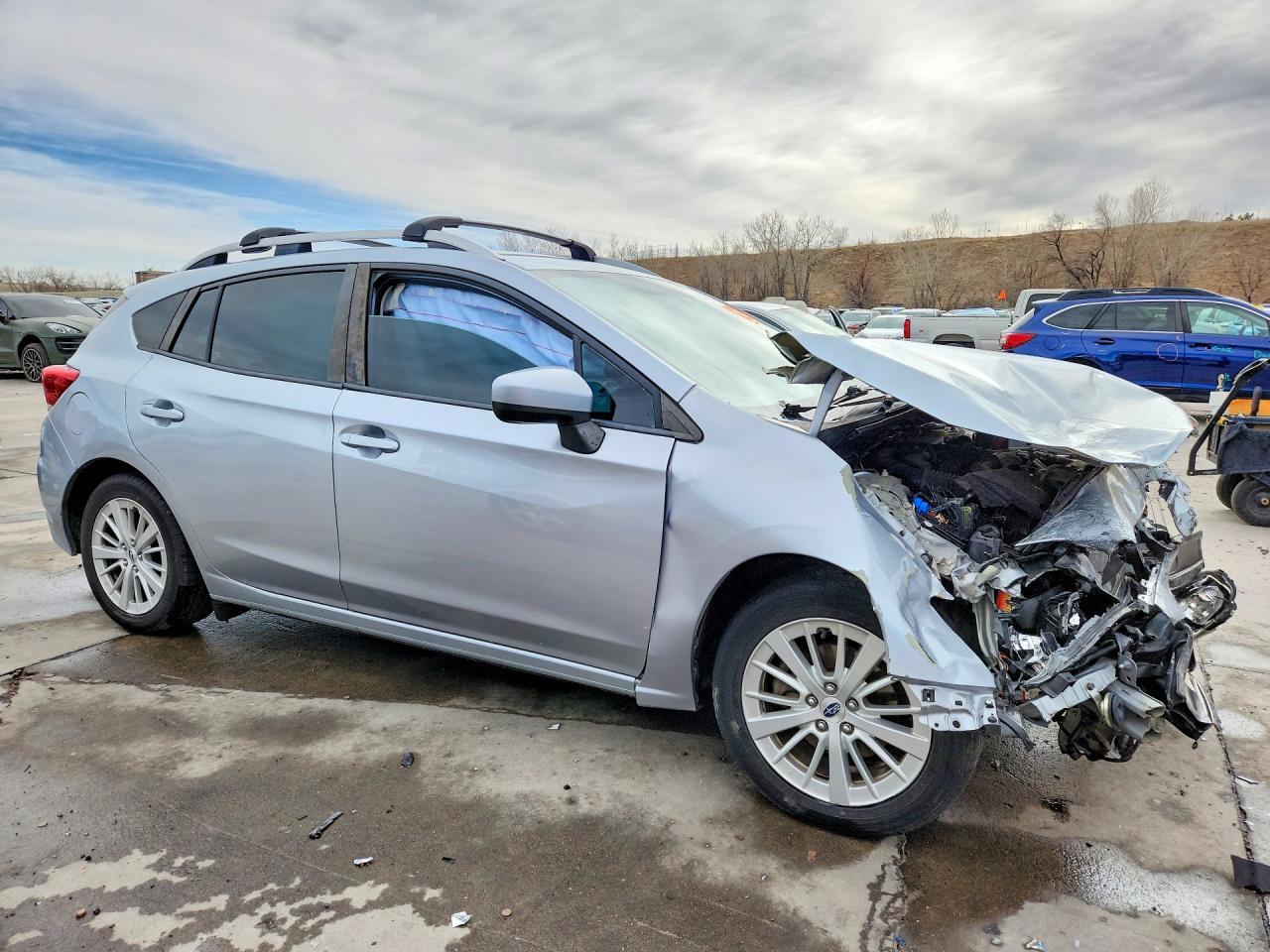 2017 Subaru Impreza Premium - zdjęcie 4