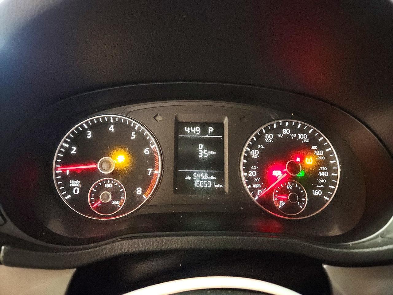 2013 Volkswagen Passat S - zdjęcie 9