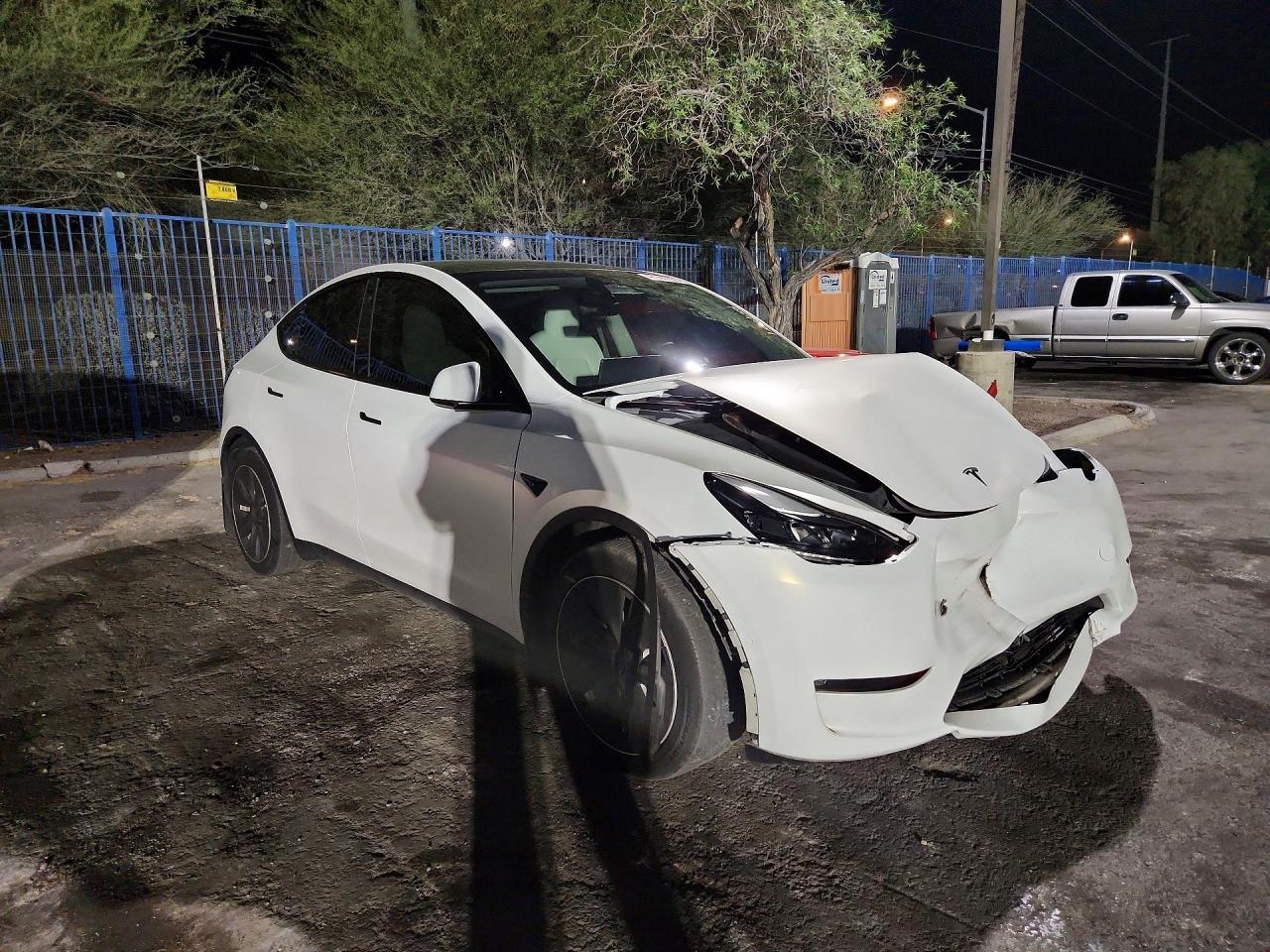 2022 Tesla Model Y - zdjęcie 4