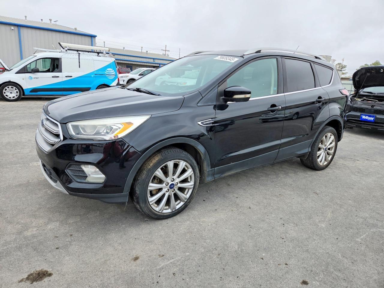 2017 Ford Escape Titanium - zdjęcie główne