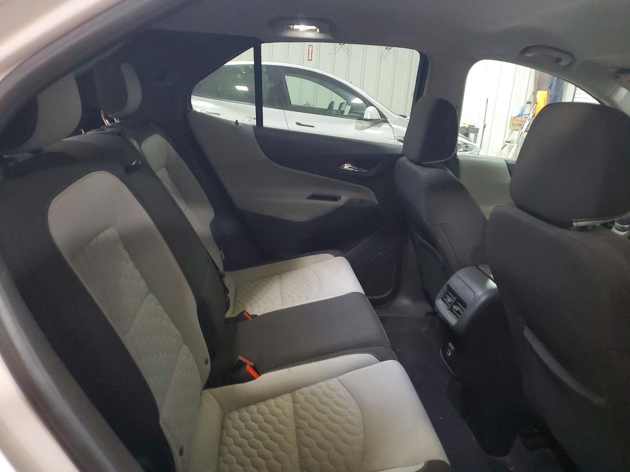 2019 Chevrolet Equinox Ls - zdjęcie 11