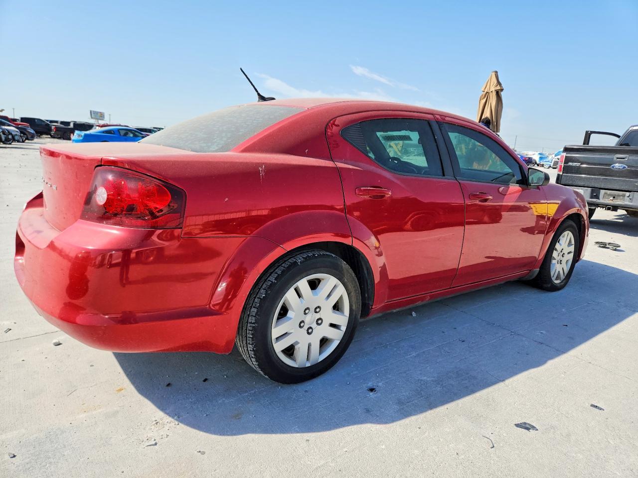 2013 Dodge Avenger - zdjęcie 3