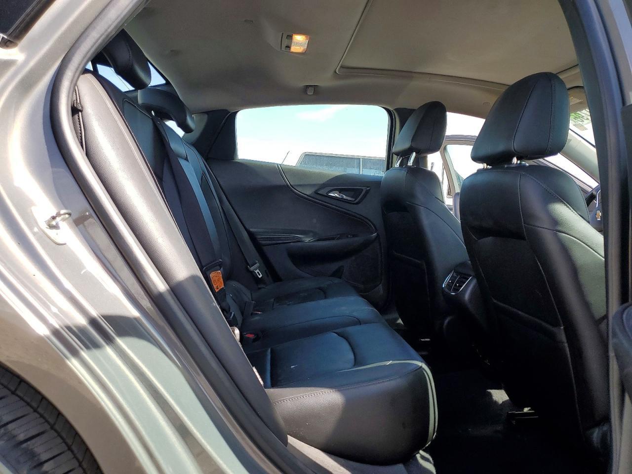 2018 Chevrolet Malibu Hybrid - zdjęcie 10