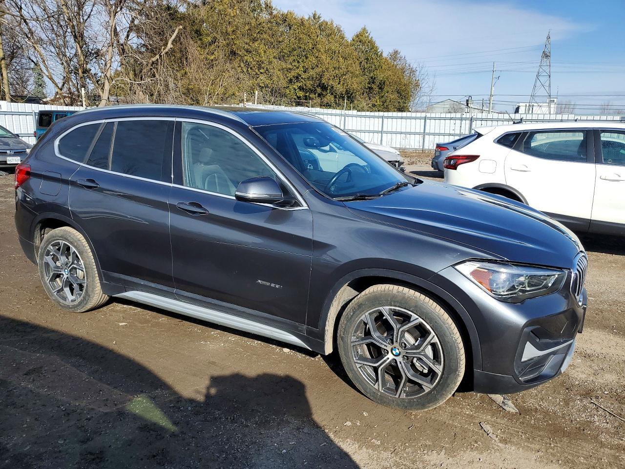 2021 BMW X1 xDrive28I - zdjęcie 4