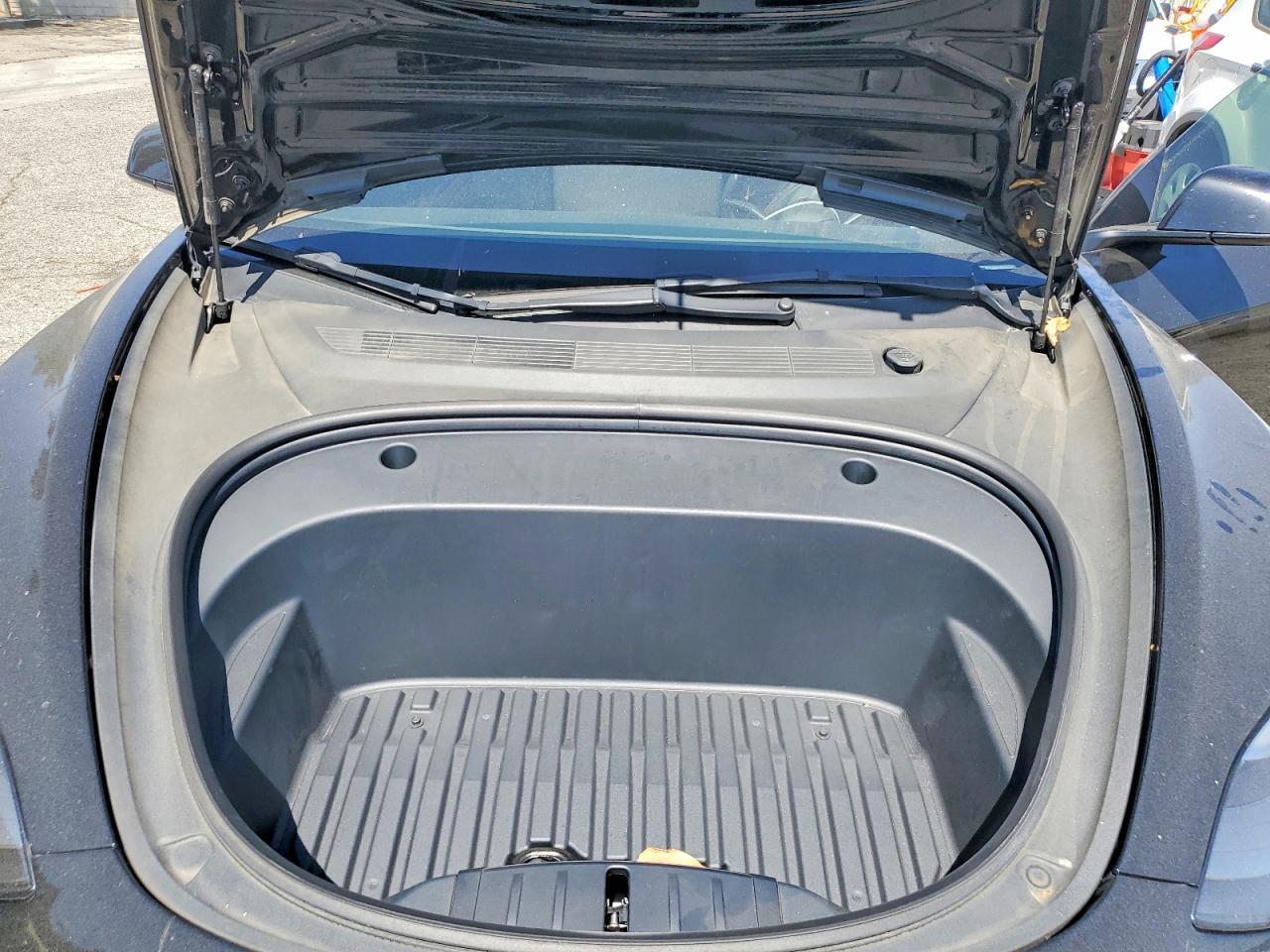 2023 Tesla Model 3 - zdjęcie 11