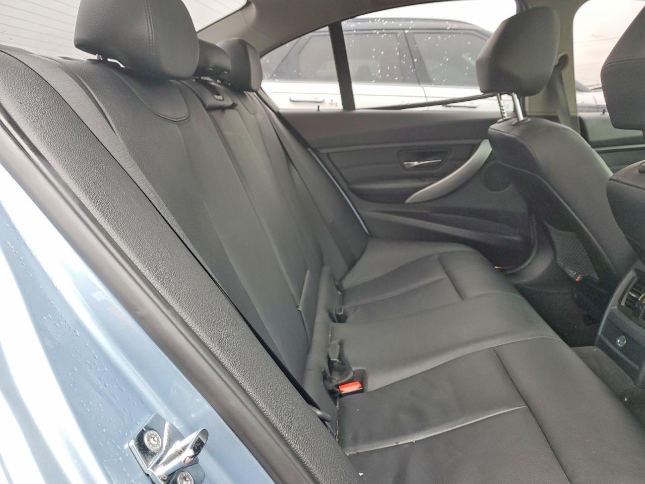 2013 BMW 328 I - zdjęcie 10