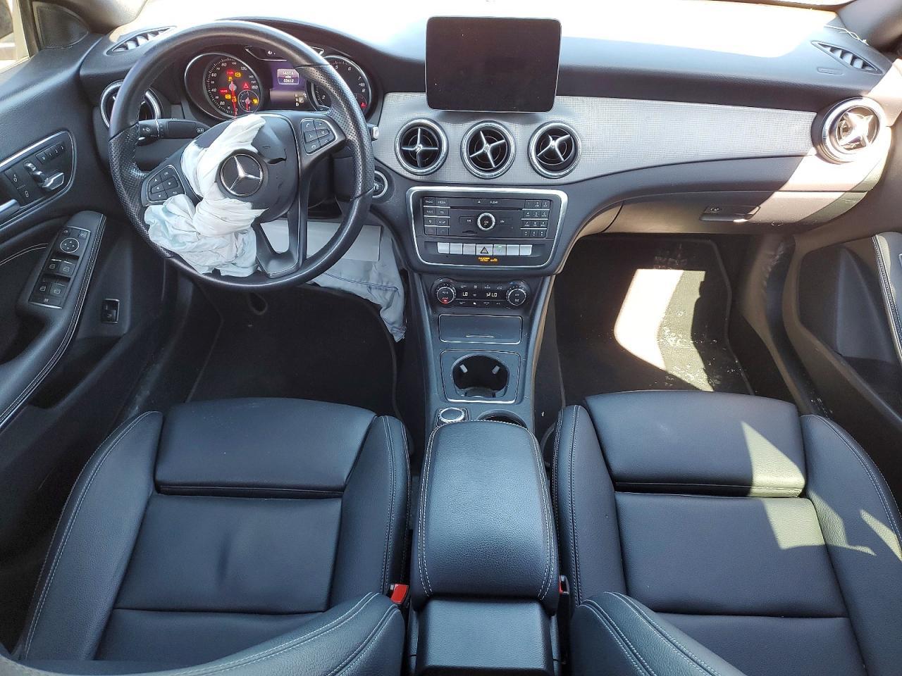 2019 Mercedes-Benz Cla 250 - zdjęcie 8