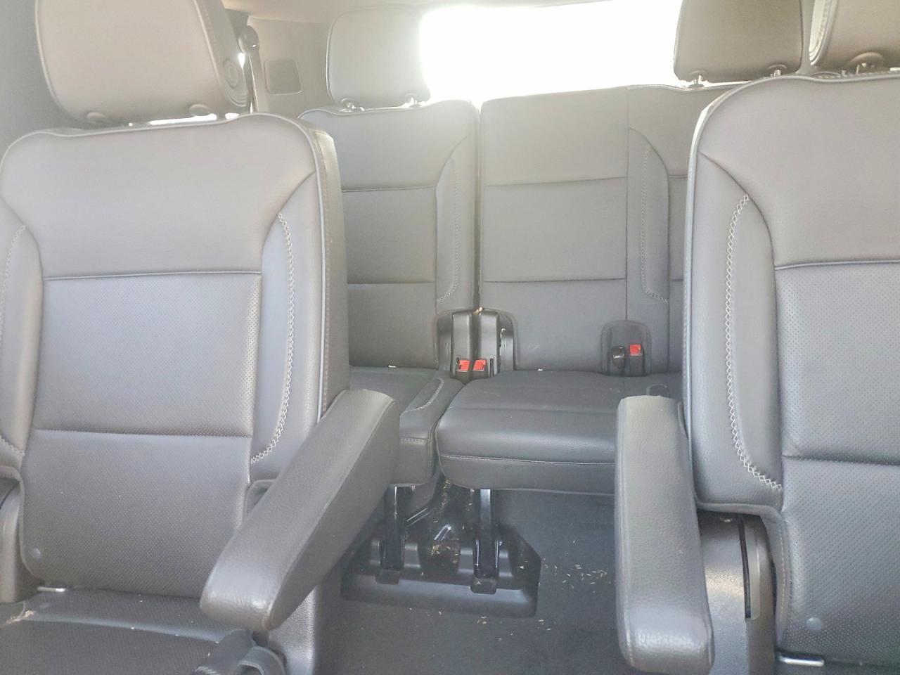 2021 GMC Yukon Denali - zdjęcie 10