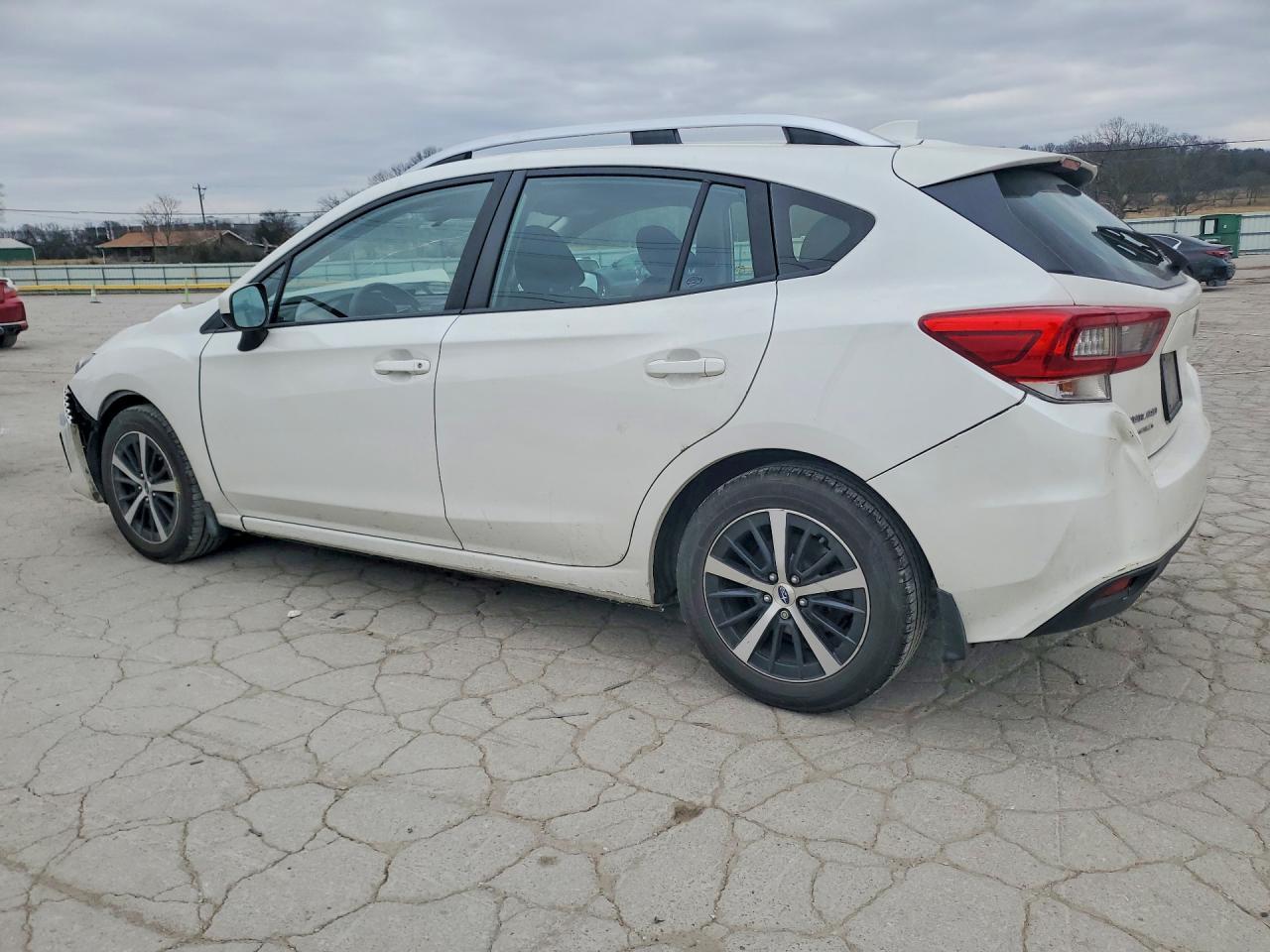 2022 Subaru Impreza Premium - zdjęcie 2