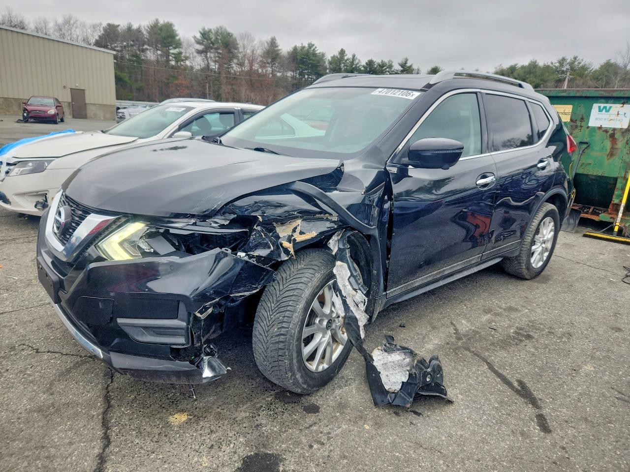 2017 Nissan Rogue Sv - zdjęcie główne