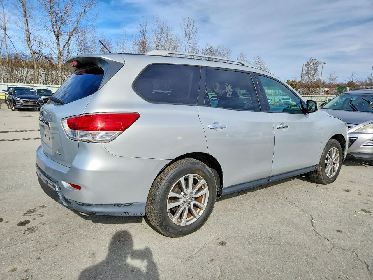 2016 Nissan Pathfinder S - zdjęcie 3