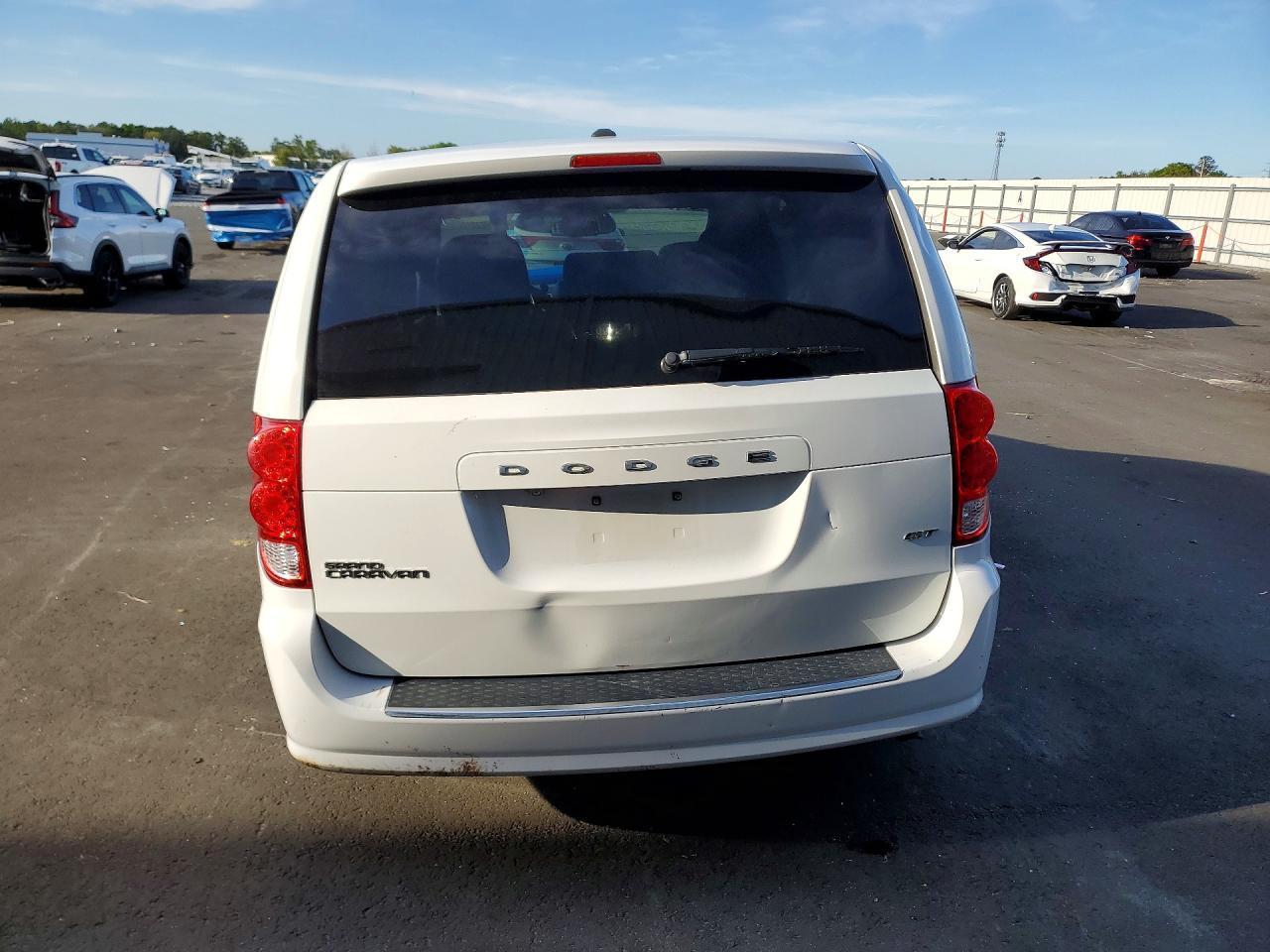 2020 Dodge Grand Caravan Gt - zdjęcie 6