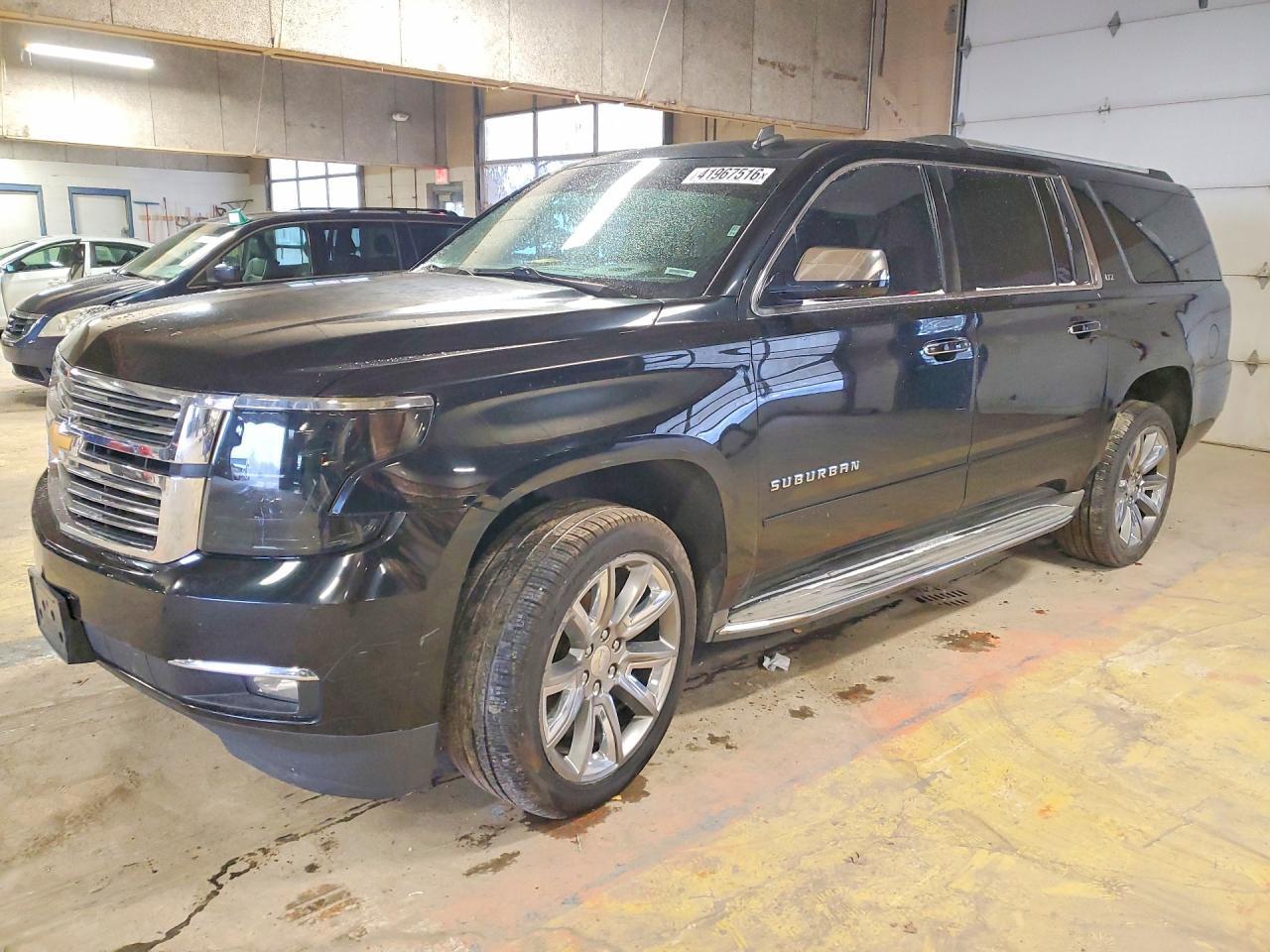 2015 Chevrolet Suburban K1500 Ltz - zdjęcie główne