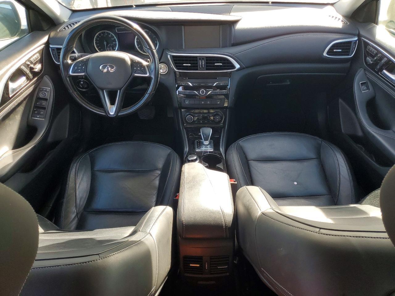 2017 Infiniti Qx30 Luxury - zdjęcie 8