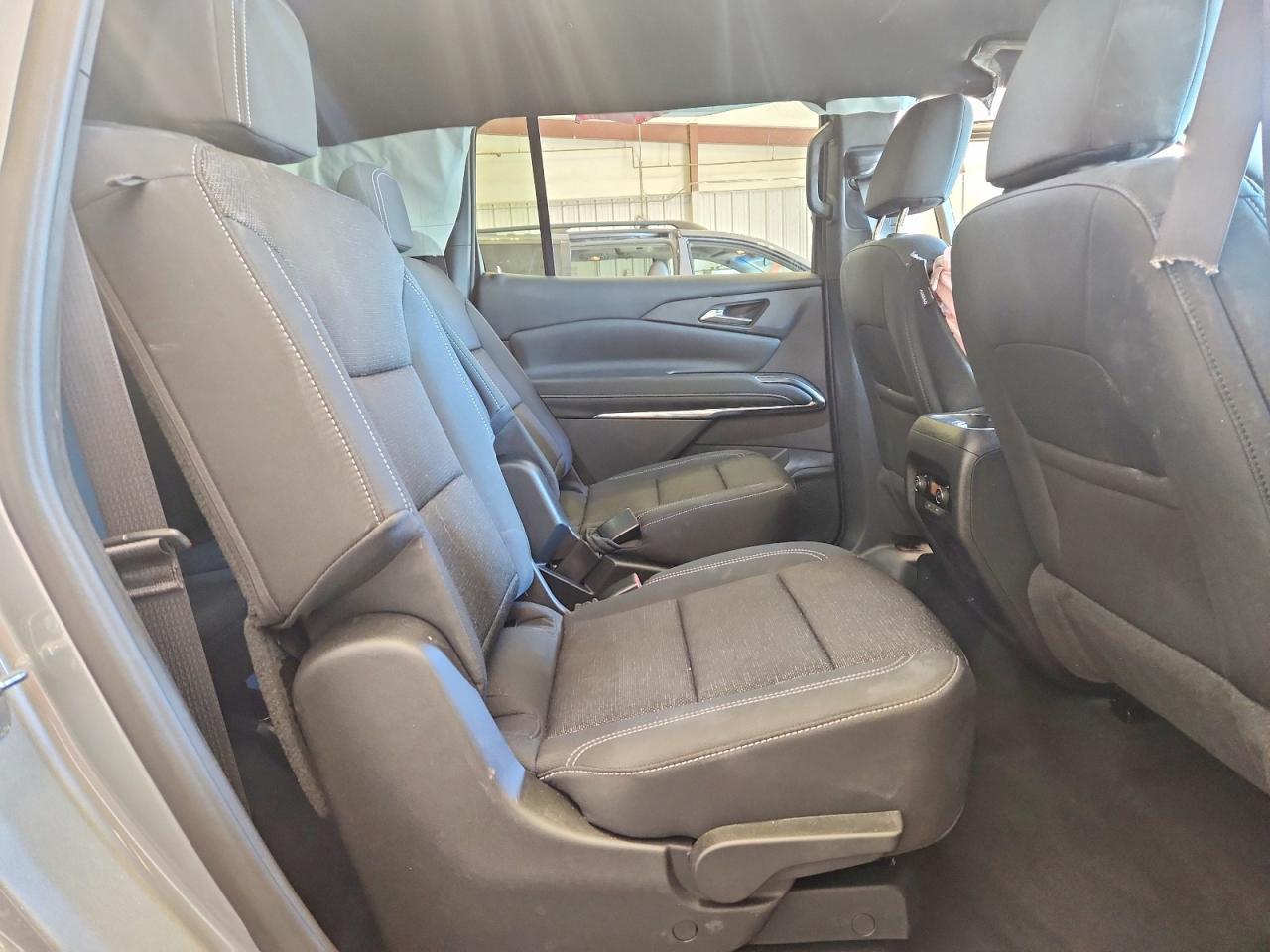 2026 Chevrolet Traverse Lt - zdjęcie 11
