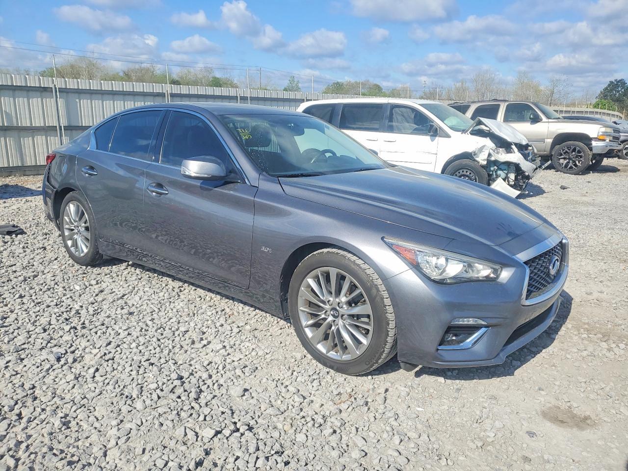 2018 Infiniti Q50 3.0T Luxe - zdjęcie 4