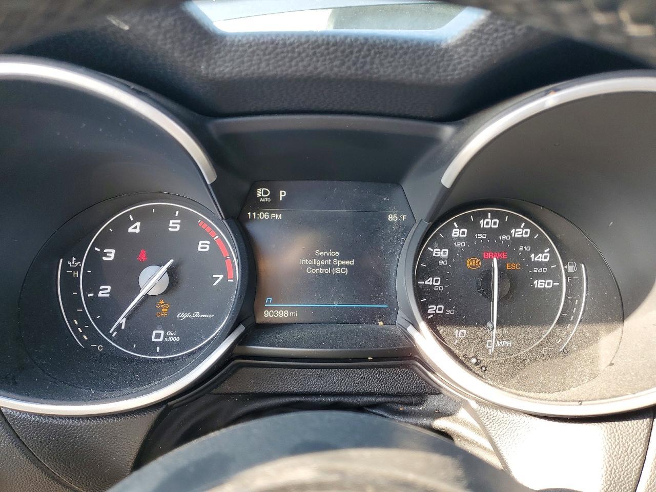 2022 Alfa Romeo Stelvio Ti - zdjęcie 9