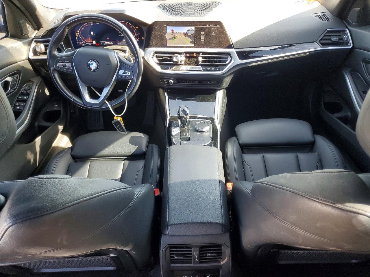 2019 BMW 330I - zdjęcie 8