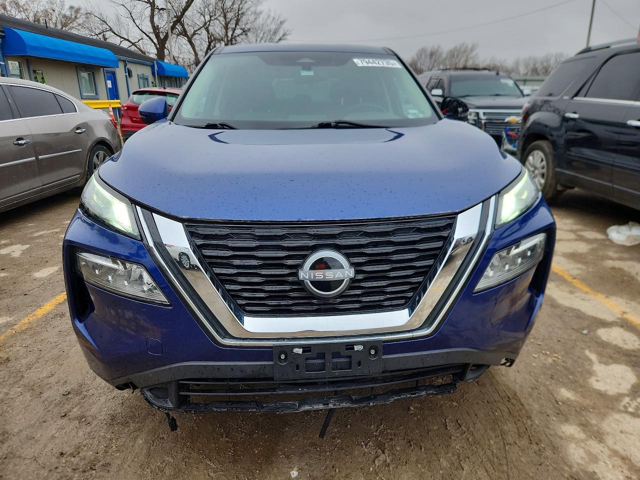 2022 Nissan Rogue Sv - zdjęcie 5