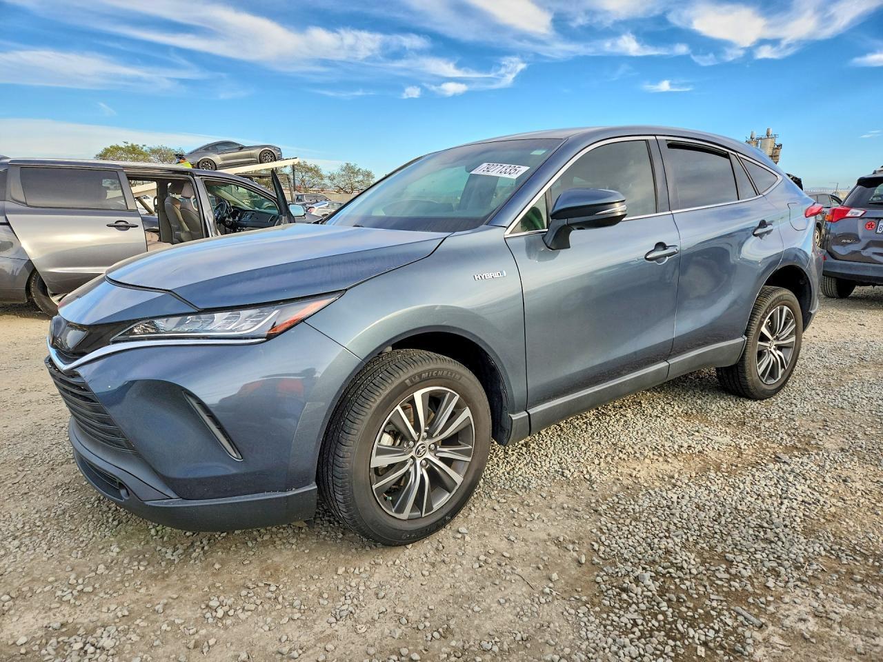 2021 Toyota Venza Le - zdjęcie główne