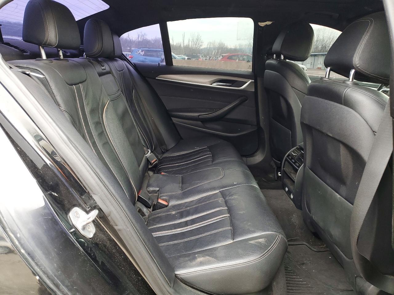 2017 BMW 530 I - zdjęcie 10