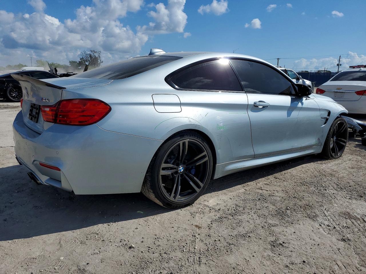 2016 BMW M4 - zdjęcie 3