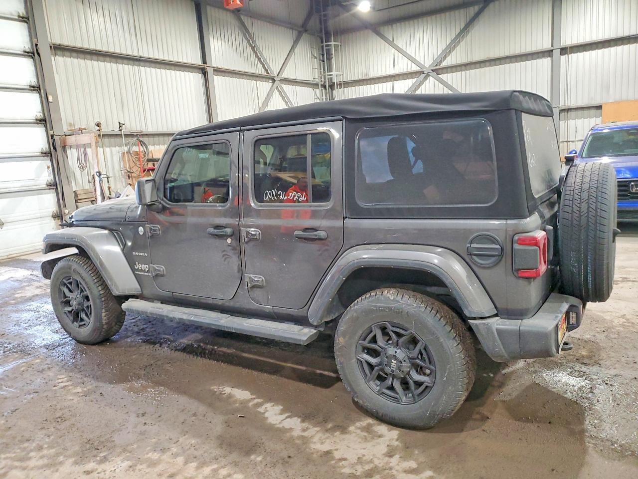 2024 Jeep Wrangler Sahara - zdjęcie 2