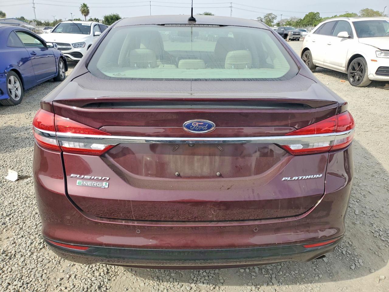 2017 Ford Fusion Titanium Phev - zdjęcie 6