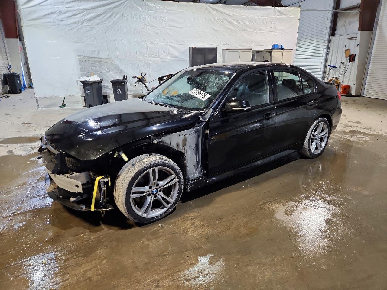 2014 BMW 335 Xi - zdjęcie główne