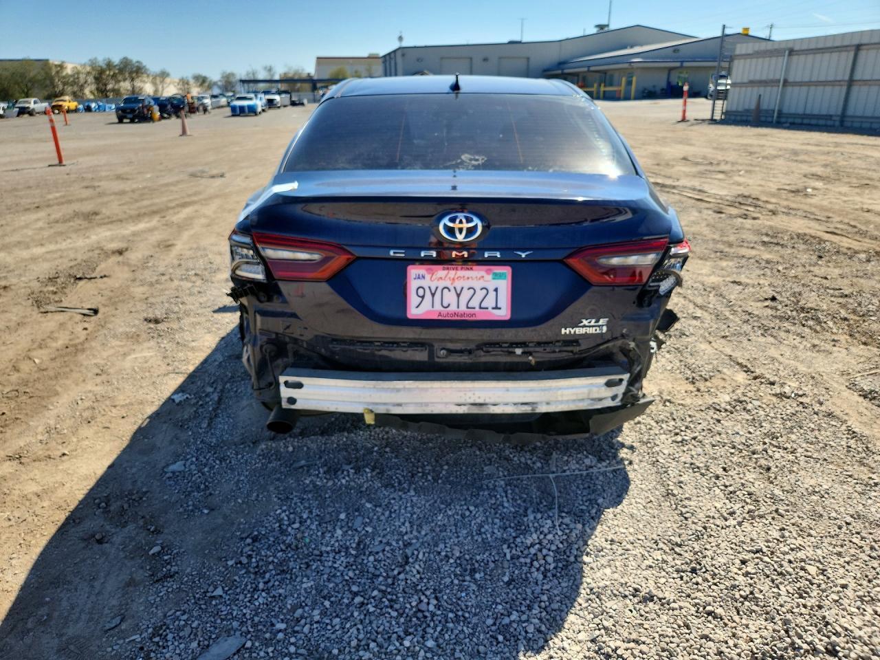 2022 Toyota Camry Hybrid Xle - zdjęcie 6