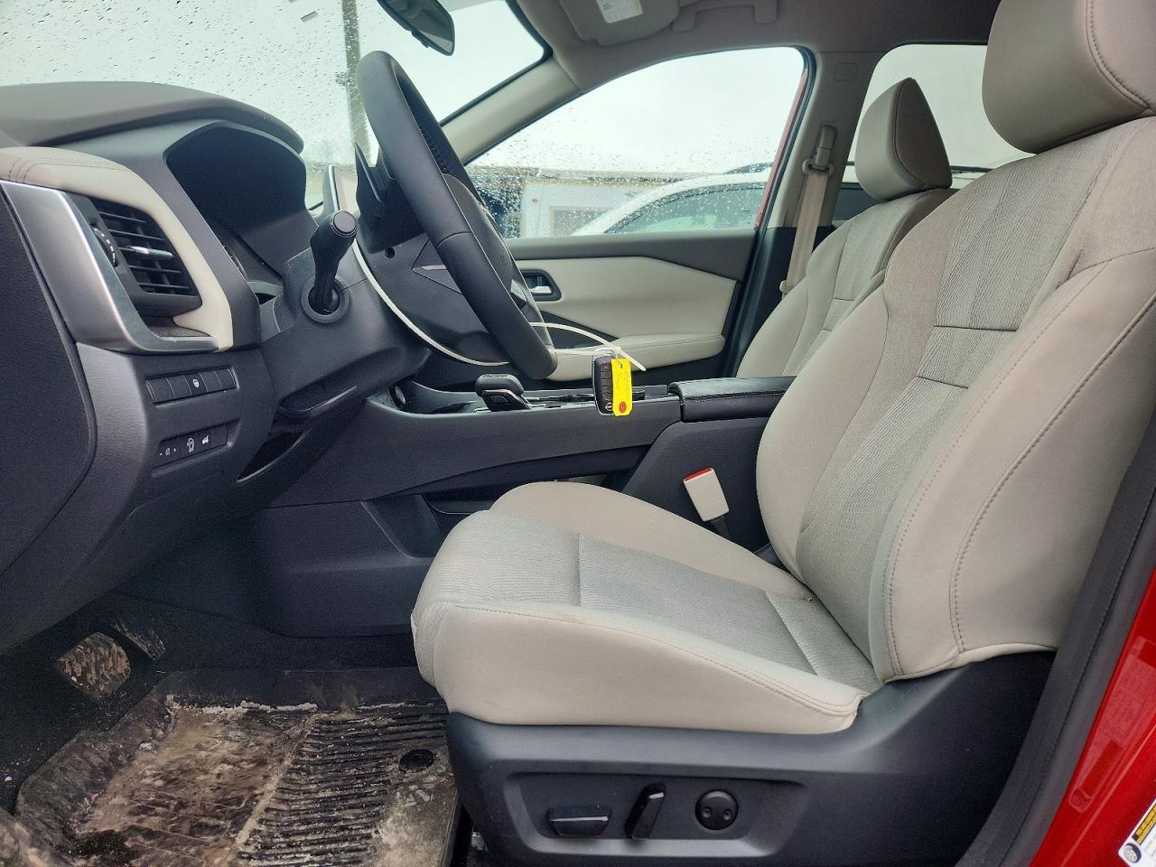 2025 Nissan Rogue Sv - zdjęcie 7