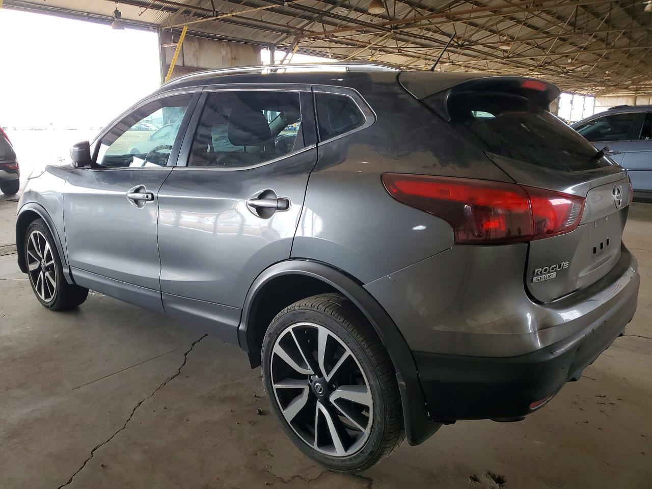 2018 Nissan Rogue Sport Sl - zdjęcie 2