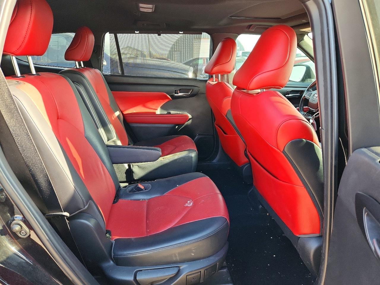 2021 Toyota Highlander Xse - zdjęcie 11