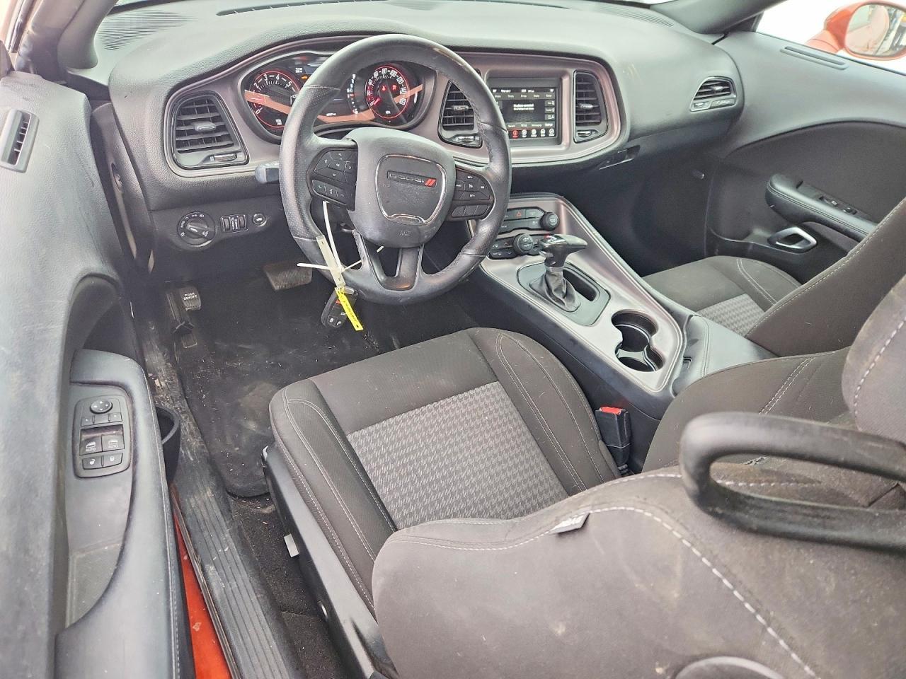 2023 Dodge Challenger Sxt - zdjęcie 8