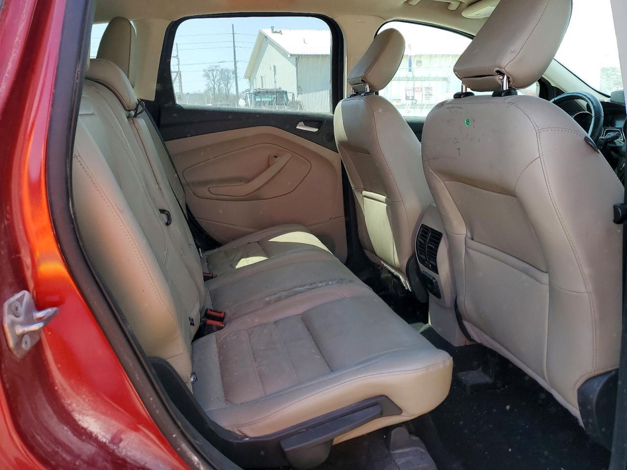 2019 Ford Escape Titanium - zdjęcie 11