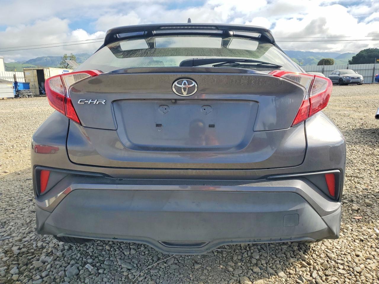 2019 Toyota C-Hr Le - zdjęcie 6