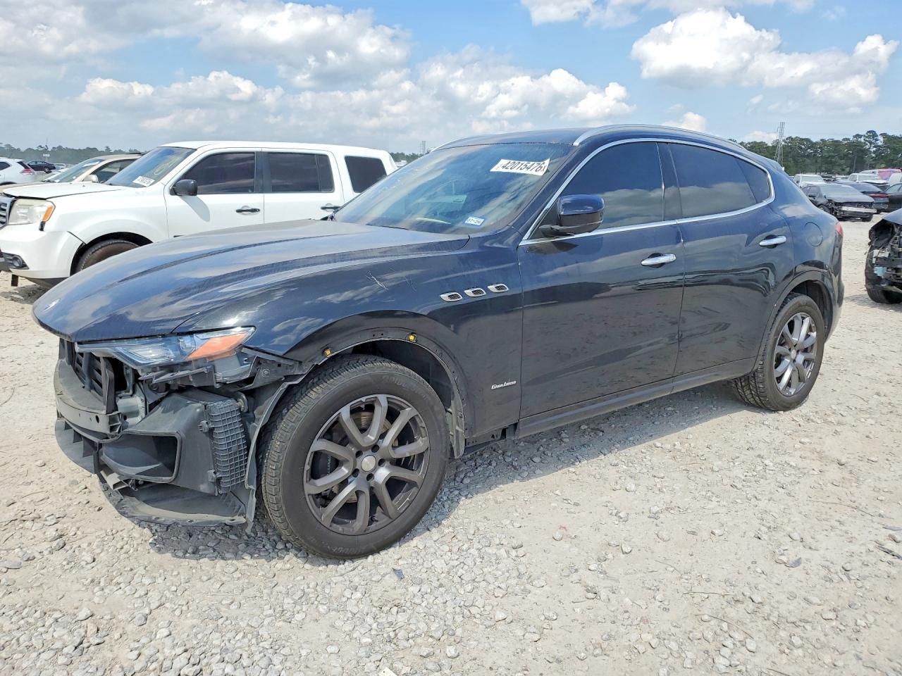 2018 Maserati Levante Luxury - zdjęcie główne