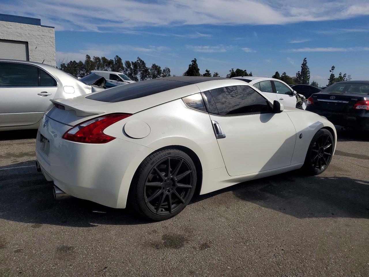 2016 Nissan 370Z Base - zdjęcie 3