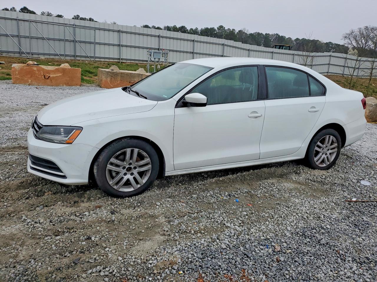 2018 Volkswagen Jetta S - zdjęcie główne