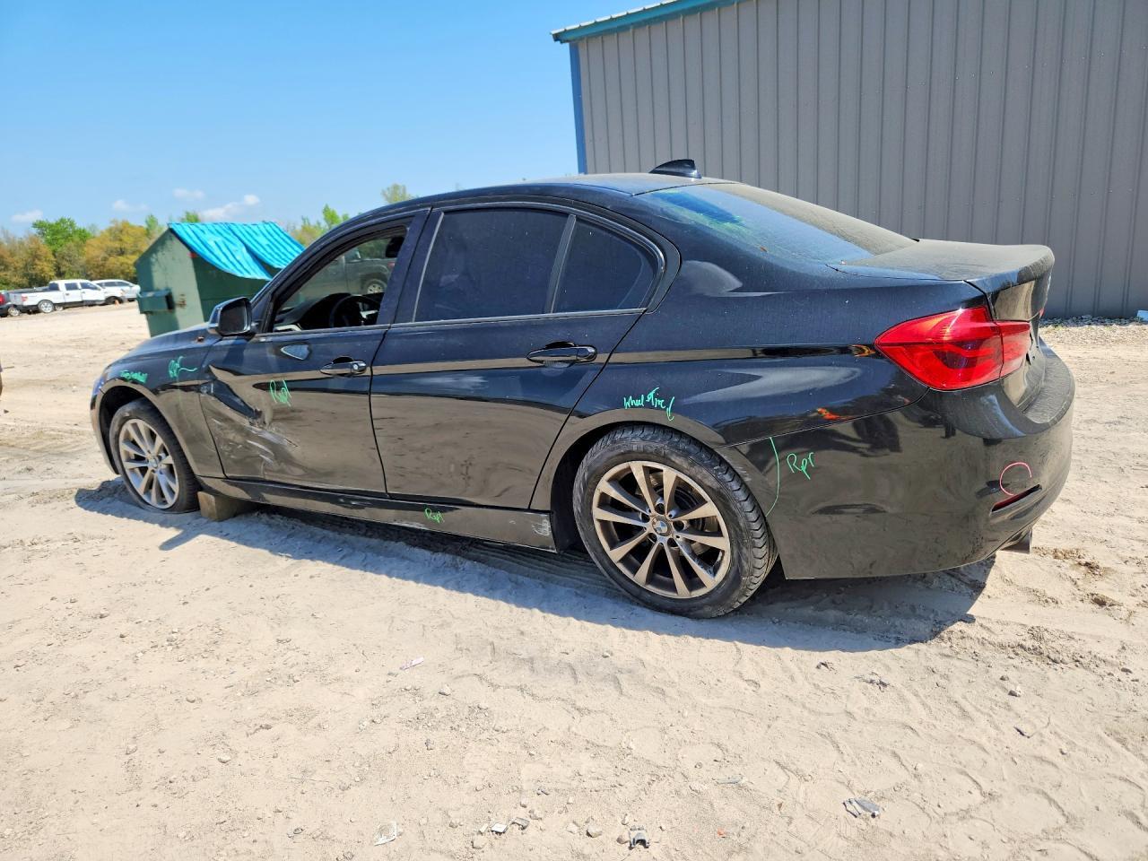 2016 BMW 320 I - zdjęcie 2