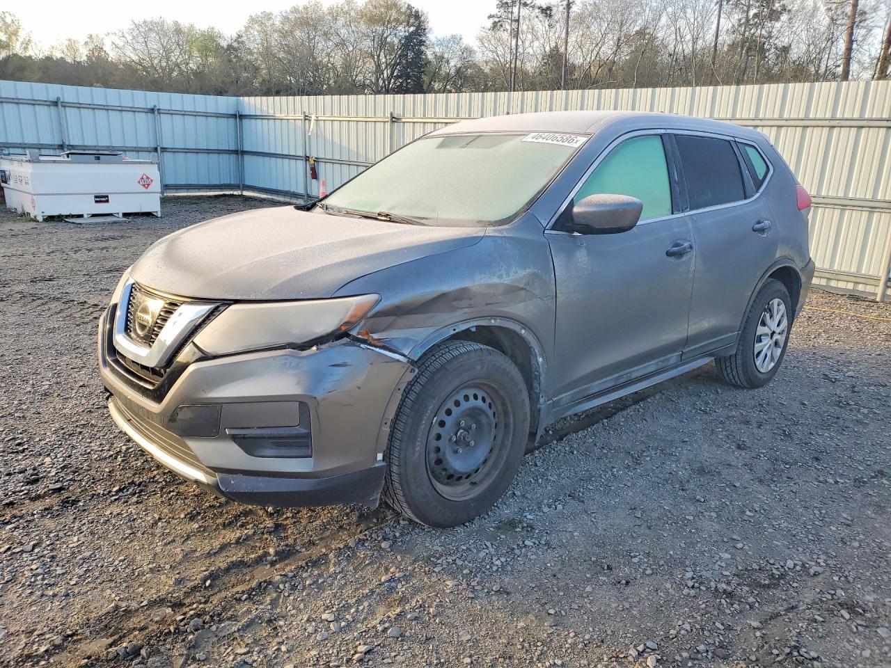 2017 Nissan Rogue S - zdjęcie główne