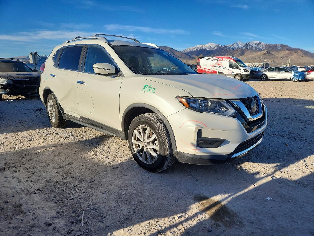 2020 Nissan Rogue Sv - zdjęcie 4