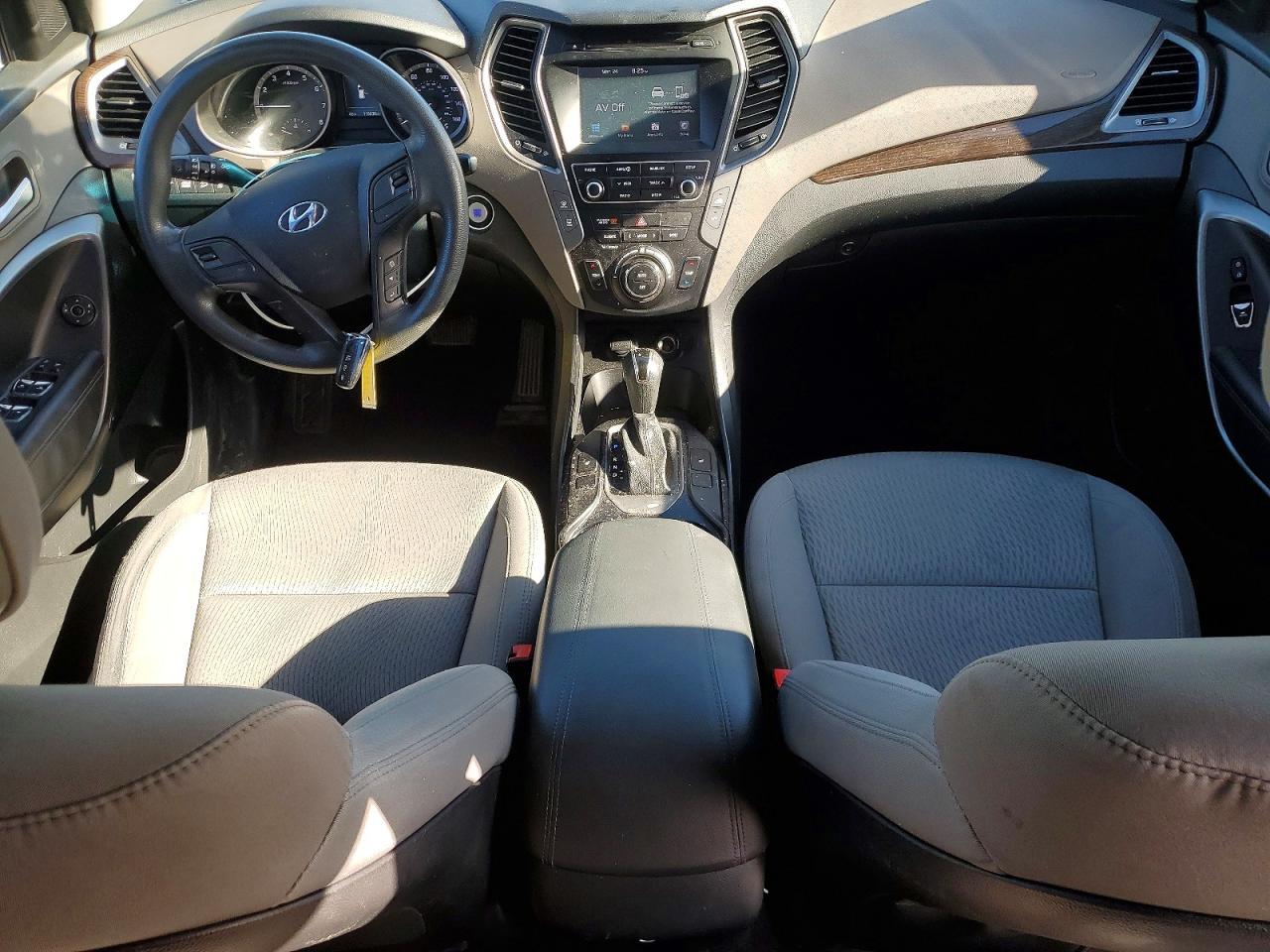 2018 Hyundai Santa Fe Sport 2.4L - zdjęcie 8