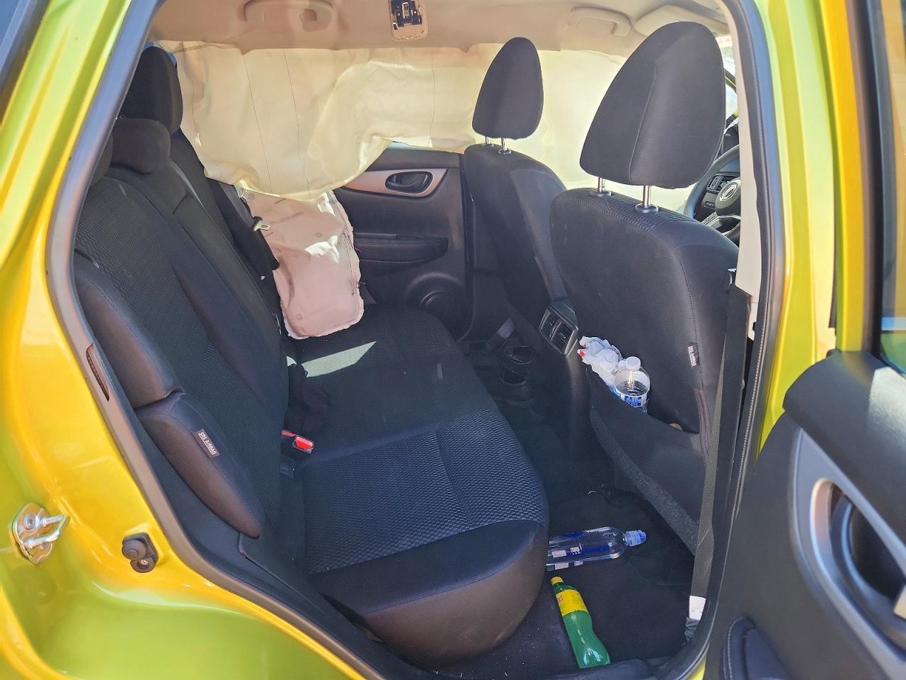 2020 Nissan Rogue Sport S - zdjęcie 10