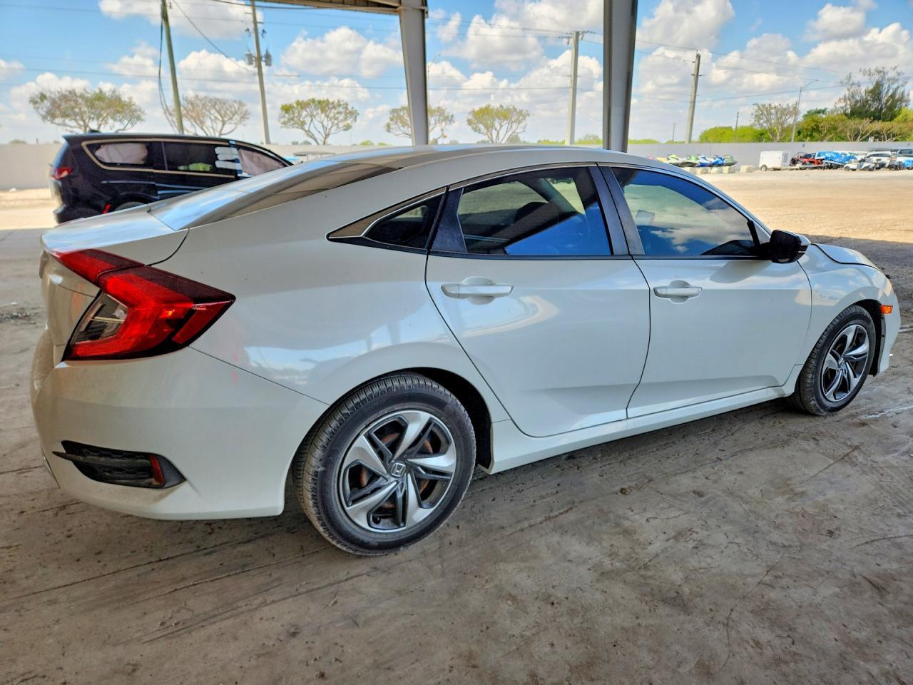 2020 Honda Civic Lx - zdjęcie 3