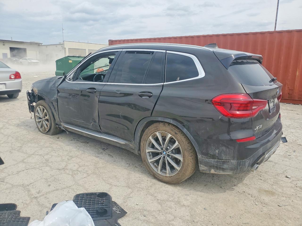 2019 BMW X3 xDrive30I - zdjęcie 2