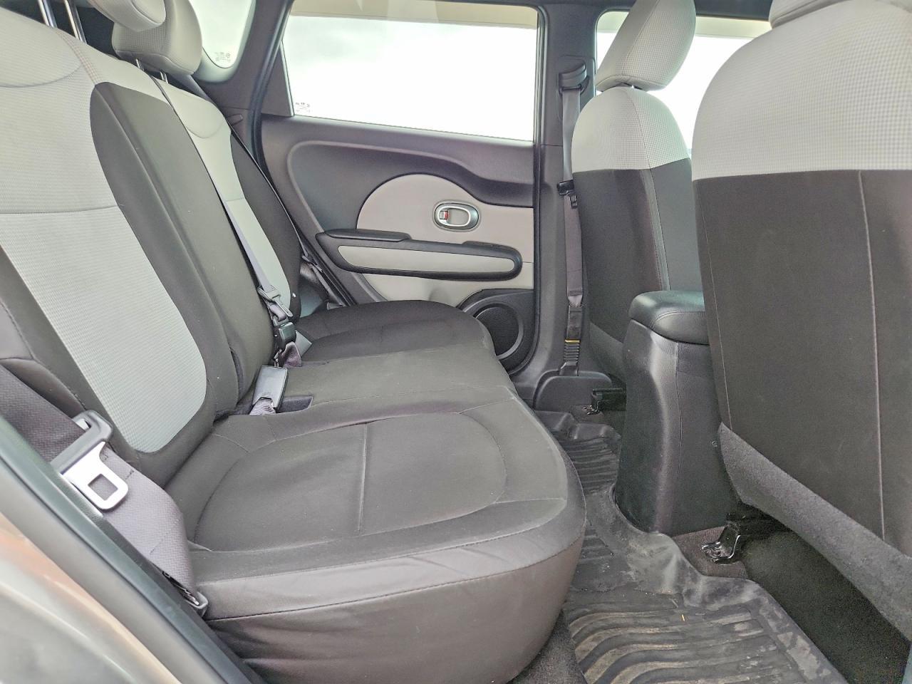 2016 Kia Soul Base - zdjęcie 10